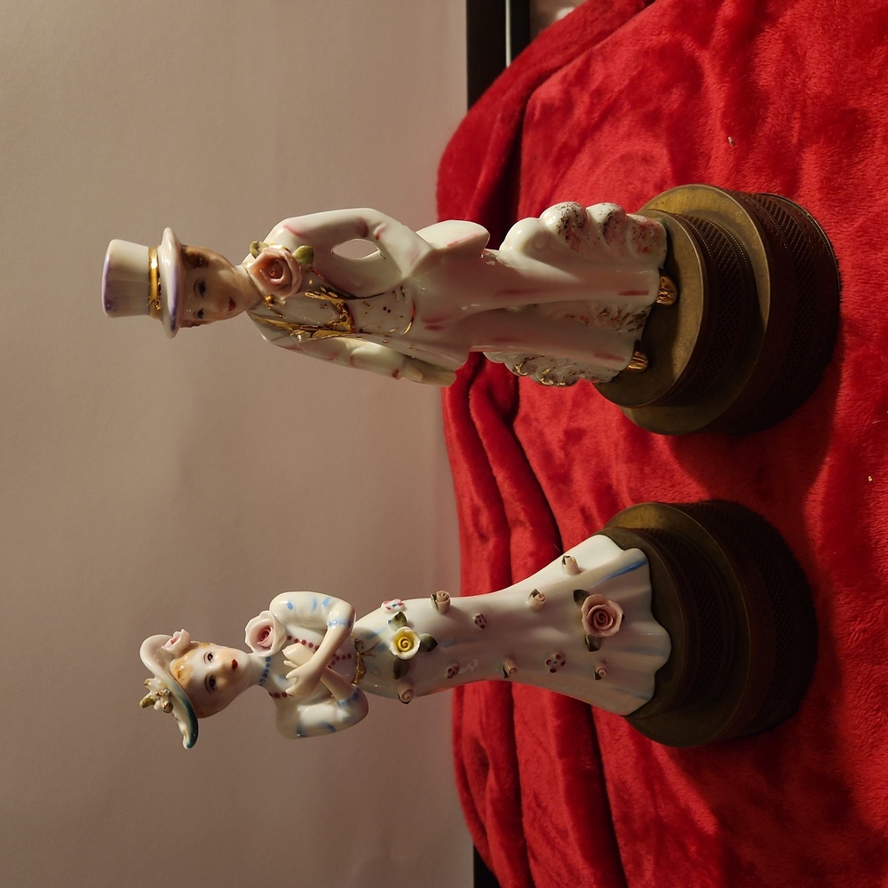figurines